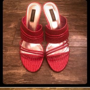 WHBM Heels Fuchsia color